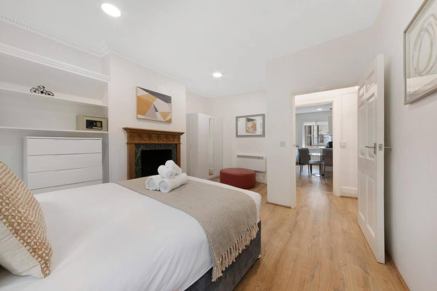2 Bed Piccadilly Apartment 3 Лондон Екстериор снимка